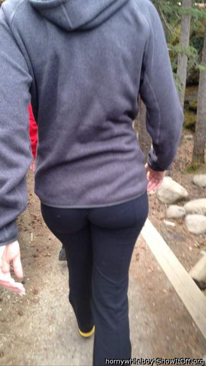 my sister in laws ass