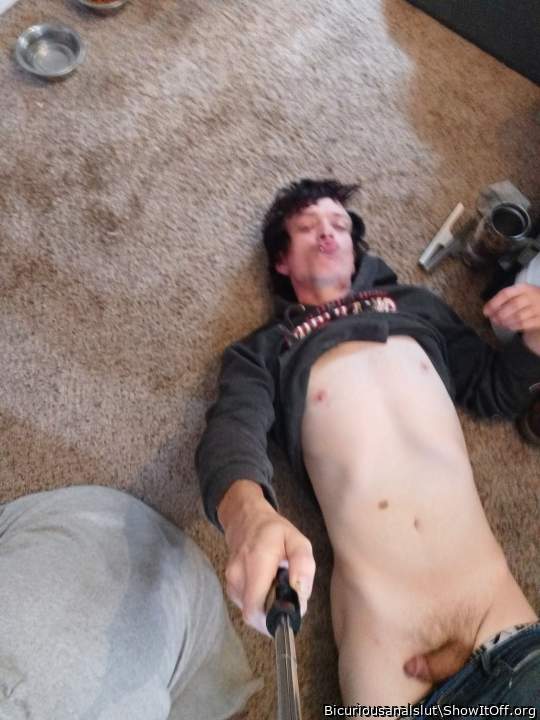 Adult image from Bicuriousanalslut