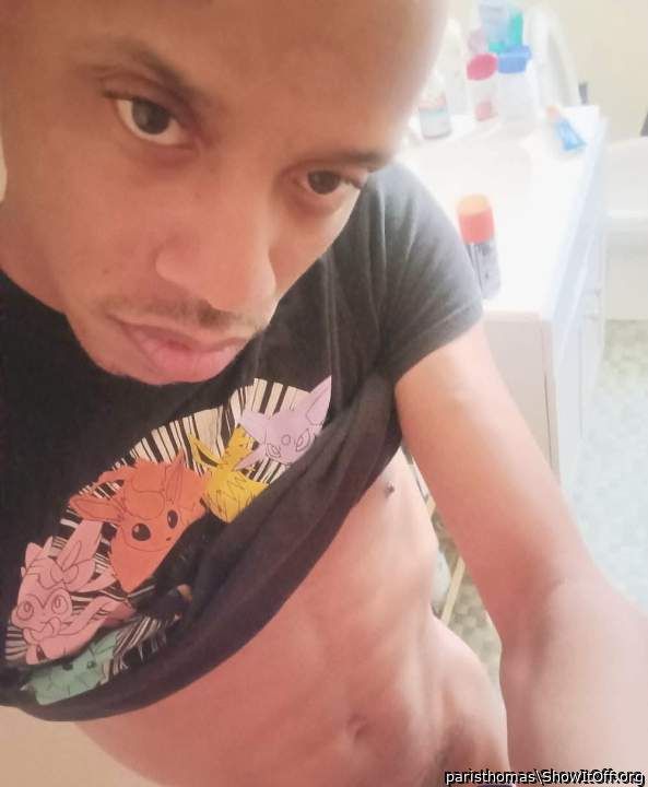 Photo of a bat from paristhomas