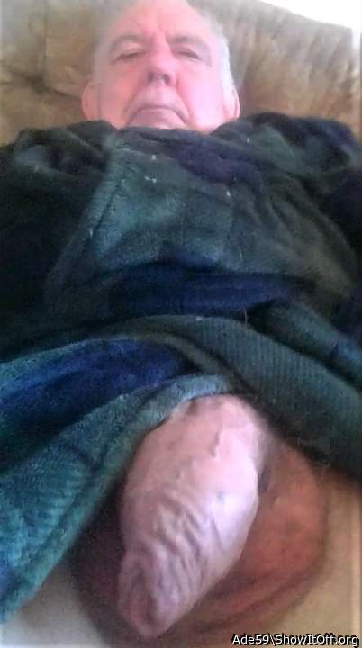 Mmmm.....great cock...!  