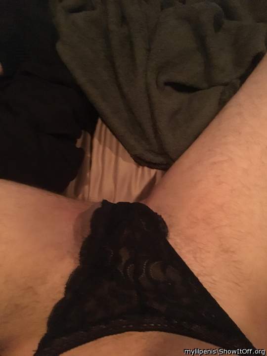 tight lace thong. feels amazing ;)