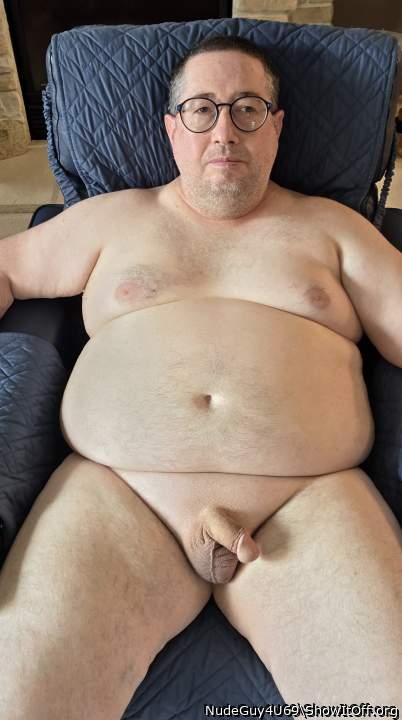 Photo of a short leg from NudeGuy4U69