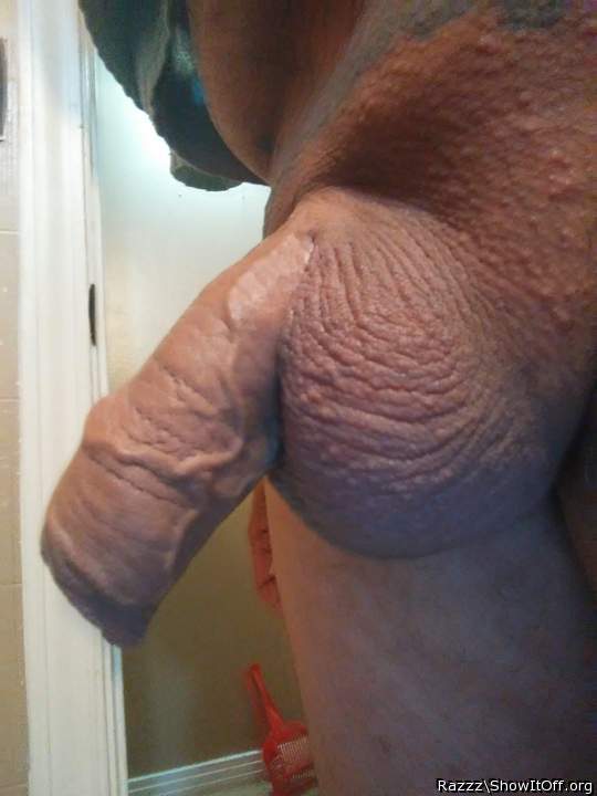 Love to suck your fat cock.