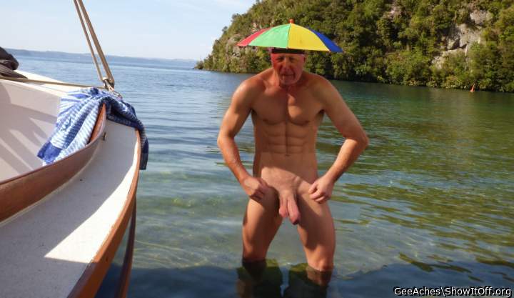 I love the outdoor pic Kiwi mate.