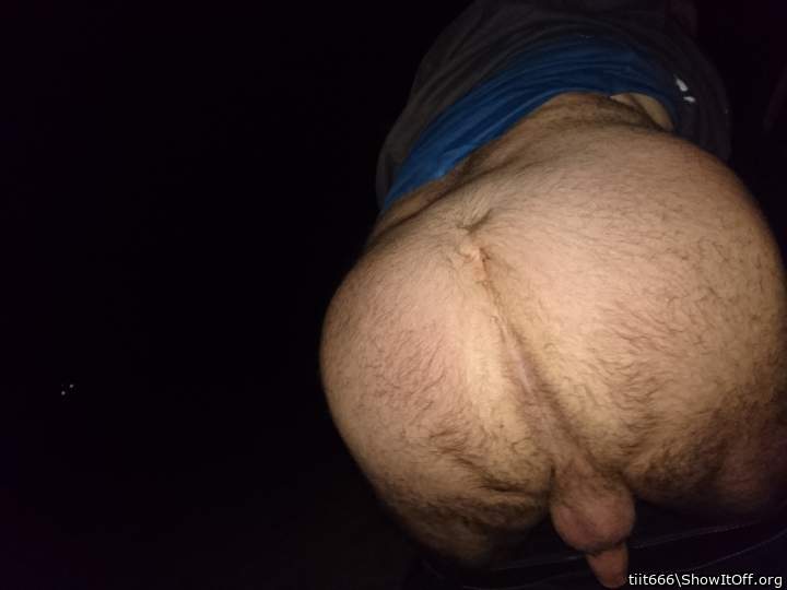 Wanna lick that ass and hole!! 