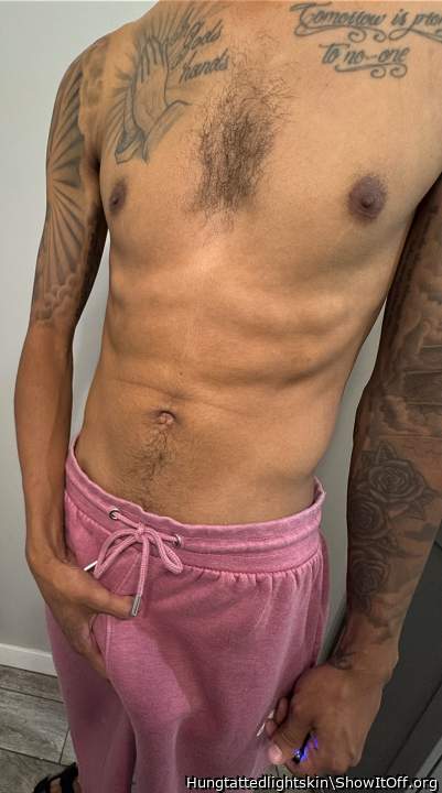 Photo of a love muscle from Hungtattedlightskin