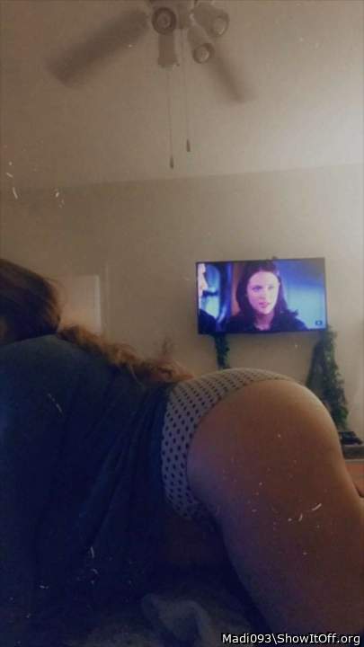 I wanna grind and thrust deep and hard until your pussy gets