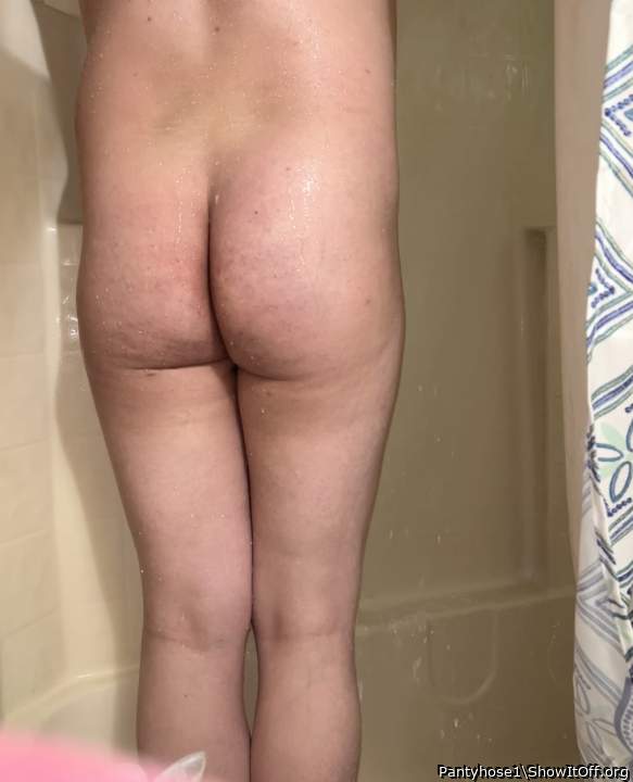 Photo of Man's Ass from Pantyhose1