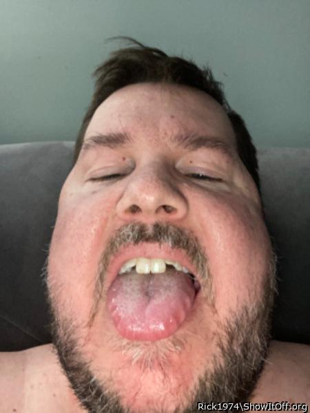 Shoot your CUM in my mouth!