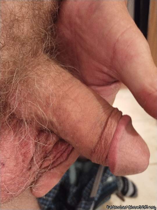 Photo of a bald-headed mouse from Fat6incher