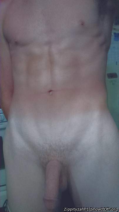 A fine example of a smooth body with as impressive cock 