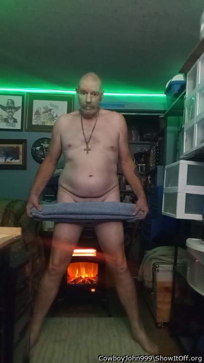 Photo of a bald-headed mouse from CowboyJohn999