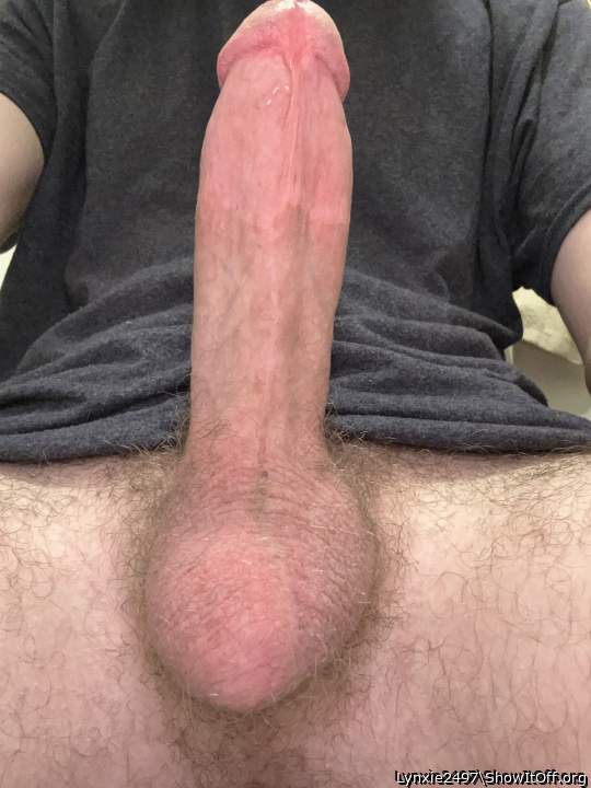 We both want a big rock hard cock to play with  