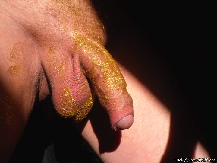 golden glitter in the sun