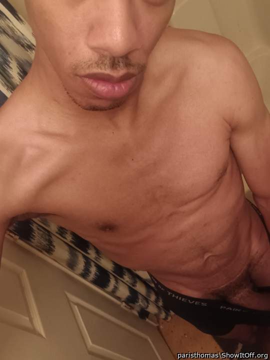 Photo of a pecker from paristhomas