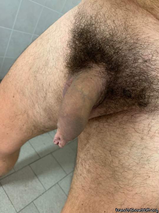 Beautiful sexy softy, gorgeous ample foreskin...VERY nice!! 