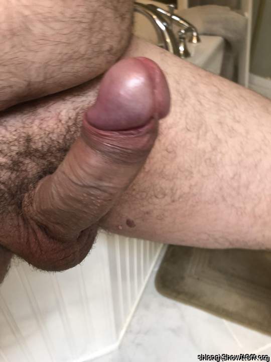 I would love to suck your dick until you explode   