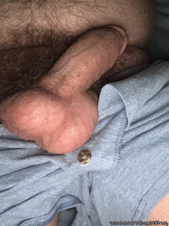 Photo of a stiffie from cumshooter4