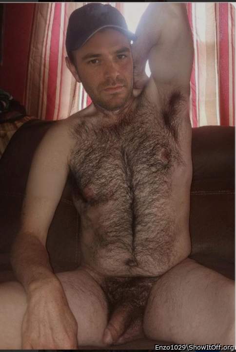 Mmmmmm. Sexy guy!