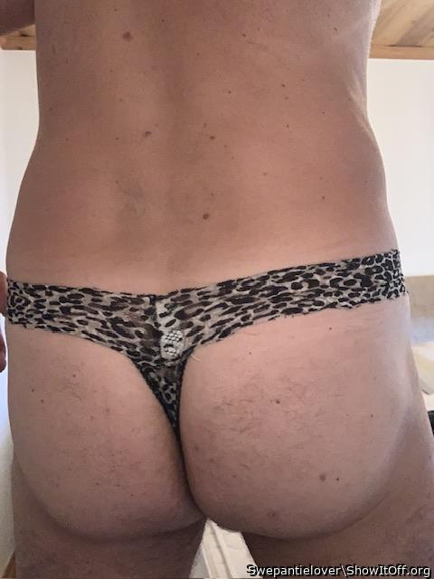 Fluffy and cheeky to suck and hold. Love that sexy ass