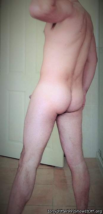 BEAUTIFUL SEXY BARE BUM on a FINE ATHLETIC BODY, HOT REAR MA