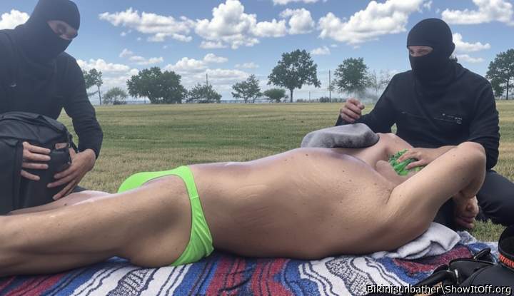 Lime green bikini - Robbers