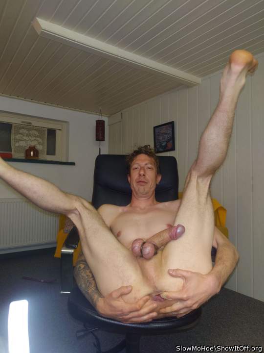 Photo of Man's Ass from SlowMoHoe