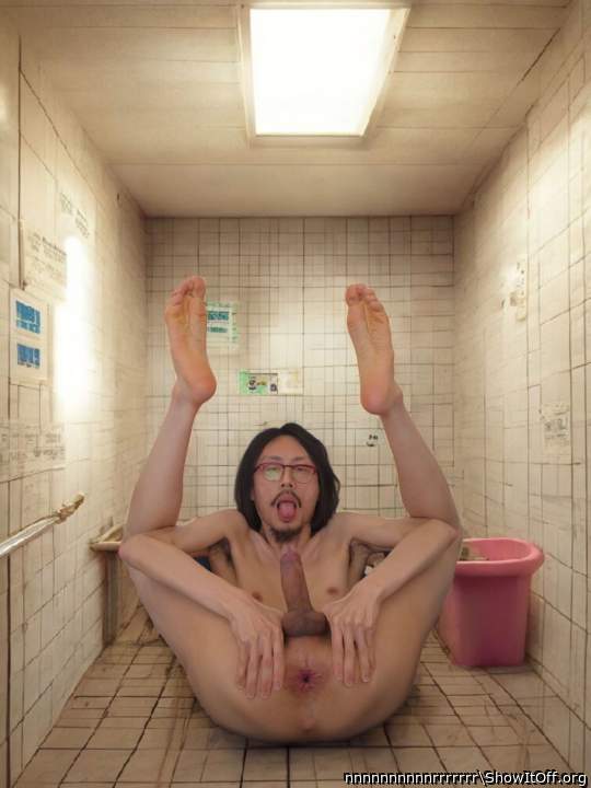 Adult image from nnnnnnnnnnrrrrrrr
