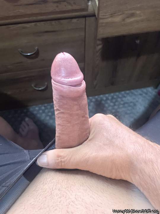 Photo of a schlong from Horny69
