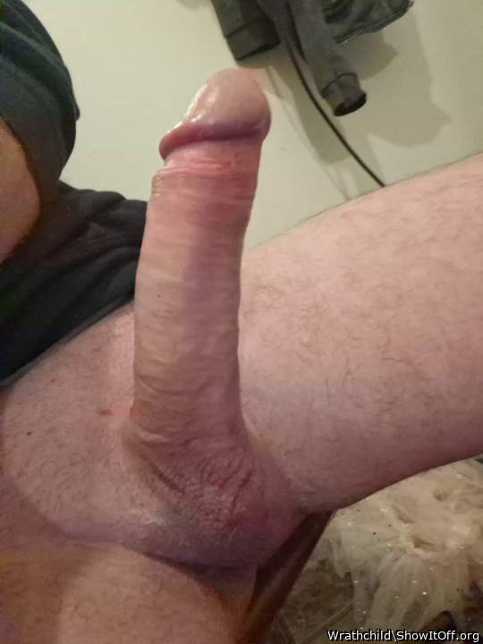 I'd crawl up to suck a load from your hot thick cock 