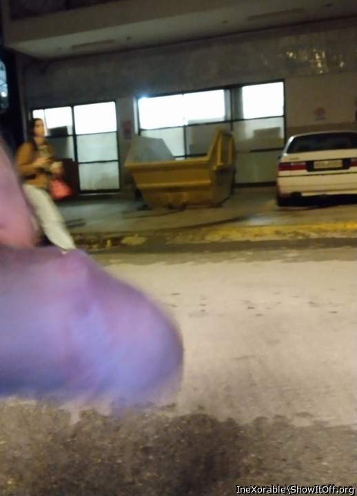 She see me to masturbating in public!