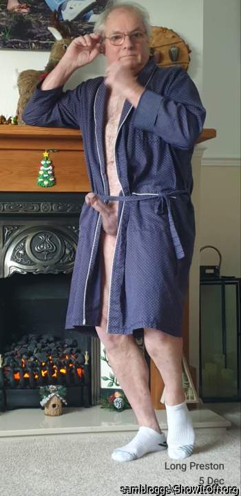 I like your cock poking out of your robe  