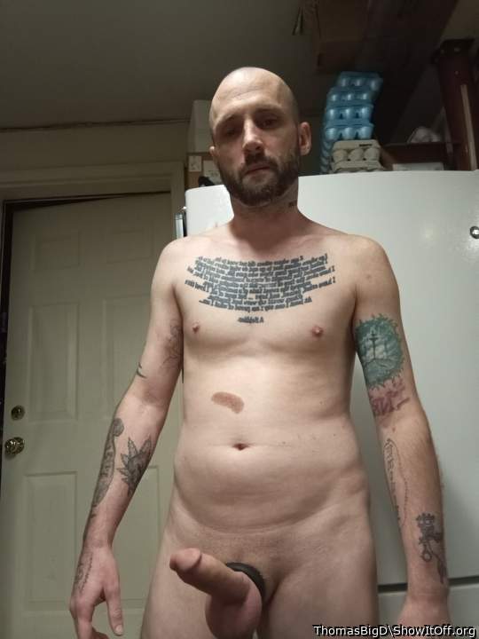 Grewt looking guy. Hot ringed cock. Impressive ink  