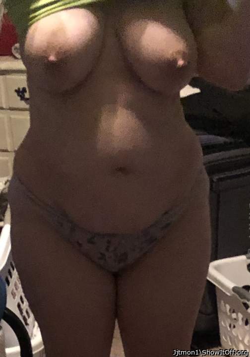 Nice Tits She Can Ride My Cock While I &#128069; Them Tittys