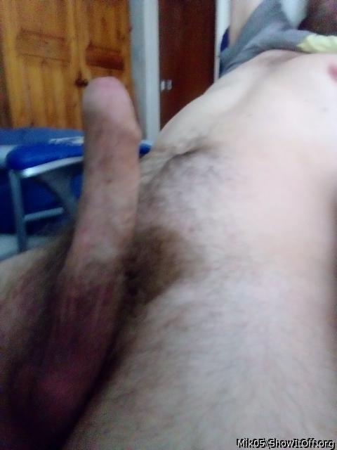 mmhh i cant stop my hairy willy erecting! need to let it grow!