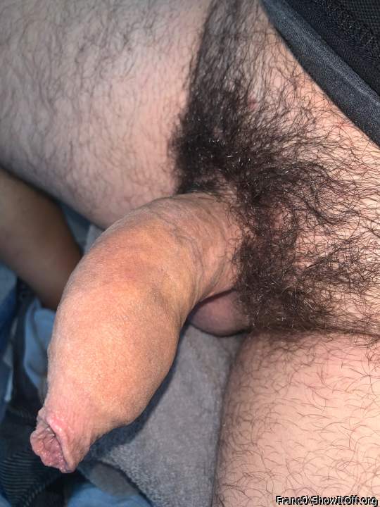 Nice long foreskin!!