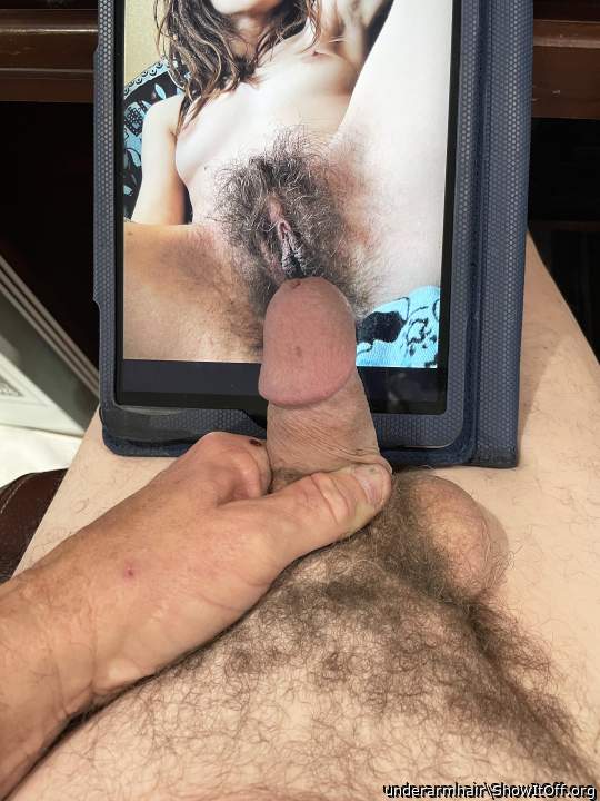 Let me in that hairy pussy!