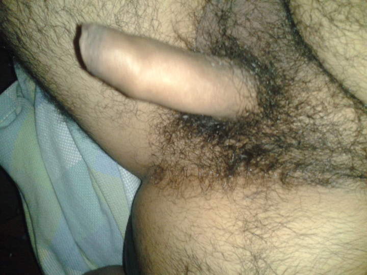 very nice thick uncut cock!!!  