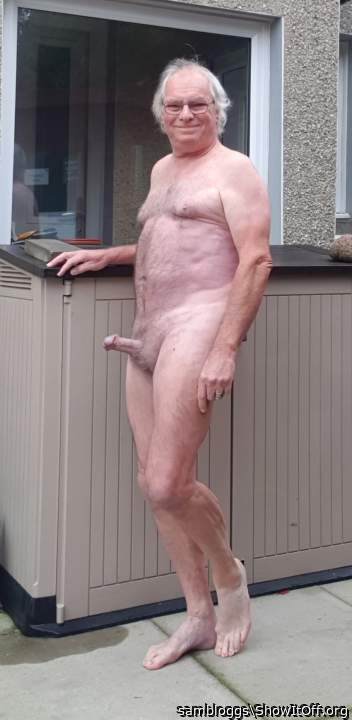 Photo of a hot dog from sambloggs