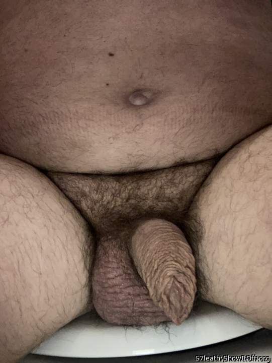 Photo of a bald-headed mouse from 57leath