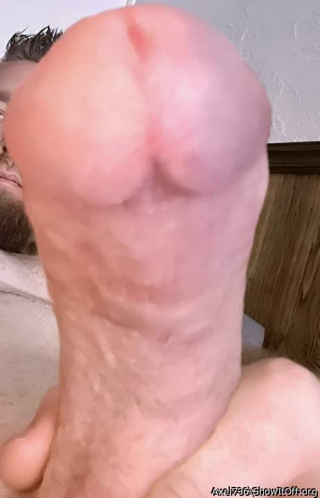 Photo of a boner from Axel736