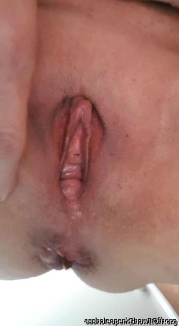 One horny looking pussy Id love you to squat on my face a C