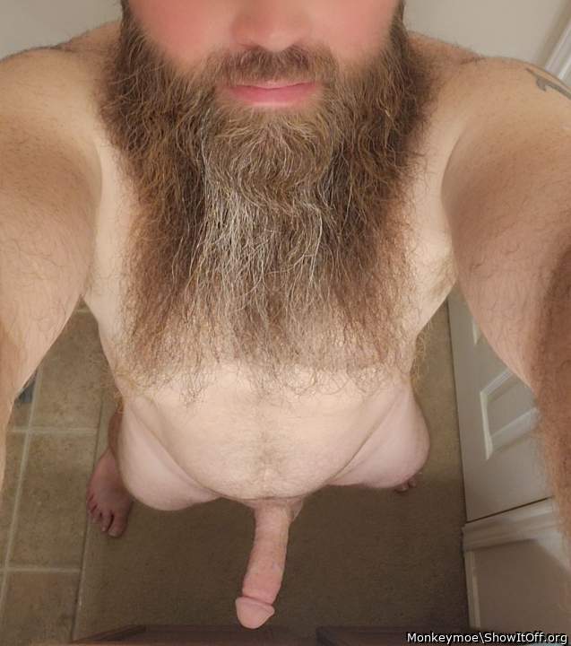 Great beard and hot beautiful boner.    