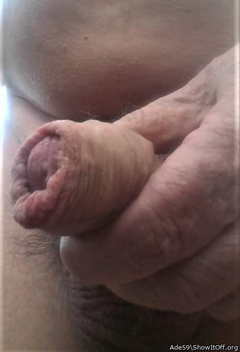 A master's grip...feed me!