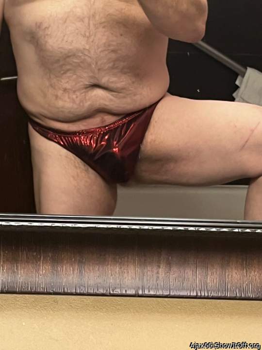 Ur red shiny panties drive me crazy. I wanna fuk u