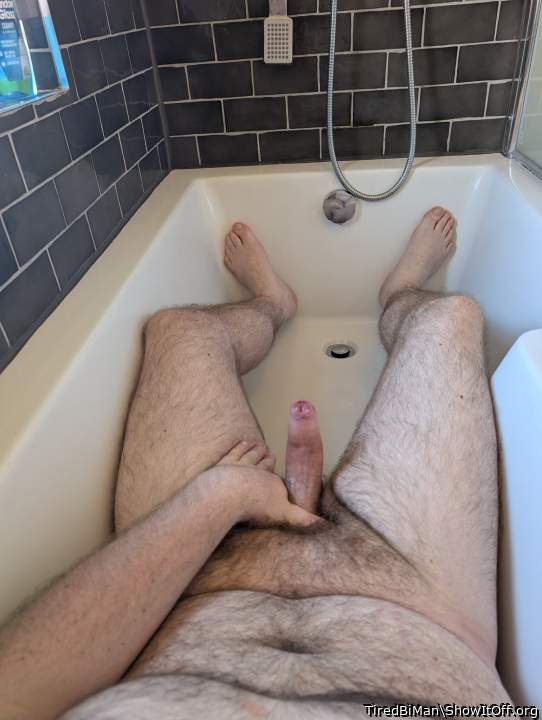 Photo of a middle leg from TiredBiMan