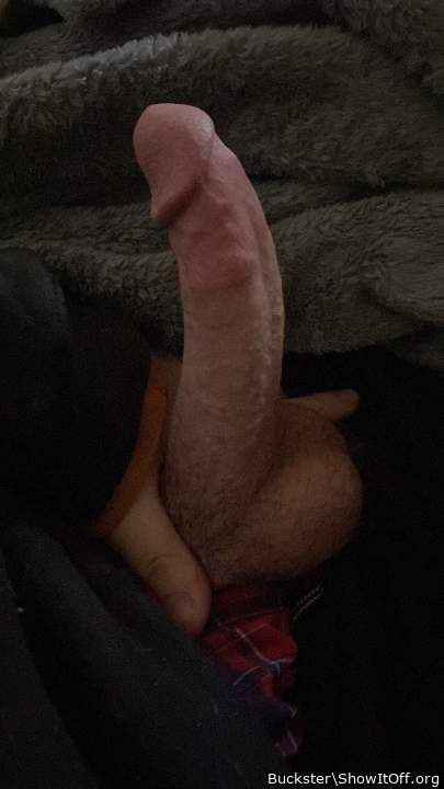 Oh man thats a great view. What a perfect cock I love the s