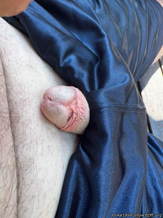 I like your dick and want to suck it