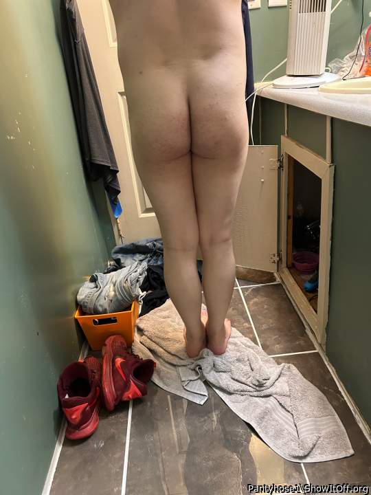 Photo of Man's Ass from Pantyhose1