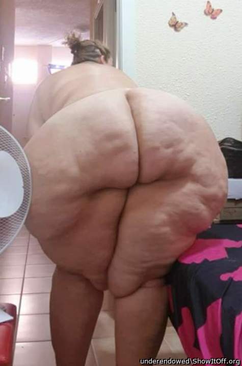 I want to eat an ass this big.